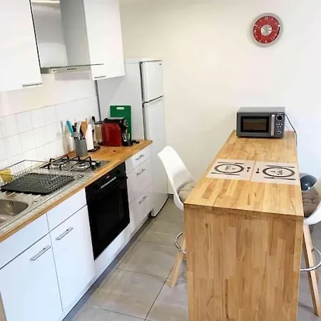Apartment Hockey Chambery